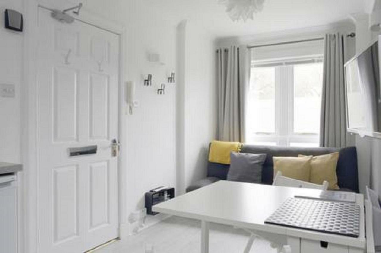 דירות אדינבורו Park View Studio Walking Distance To Royal Mile מראה חיצוני תמונה