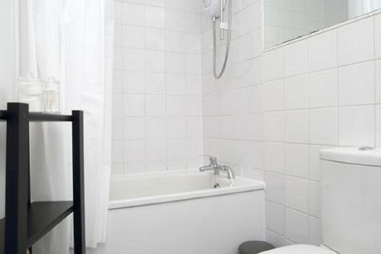 דירות אדינבורו Park View Studio Walking Distance To Royal Mile מראה חיצוני תמונה